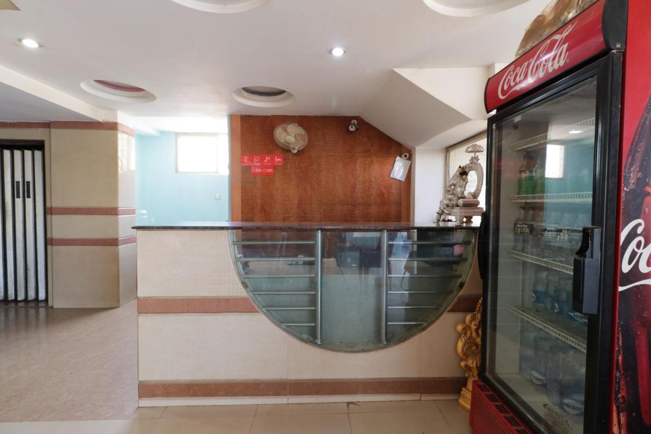 Oyo 29259 Hotel Rama Royal Nellore Buitenkant foto