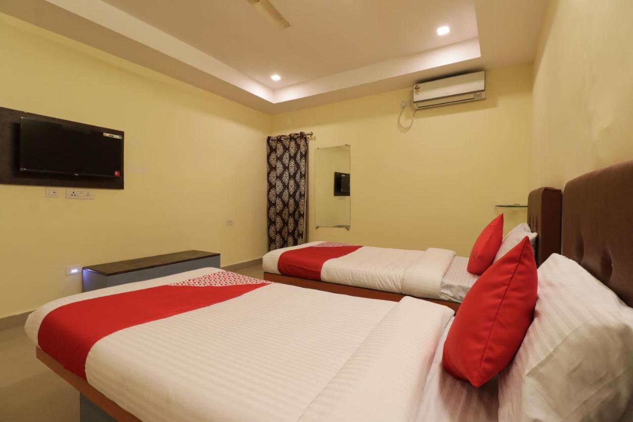 Oyo 29259 Hotel Rama Royal Nellore Buitenkant foto