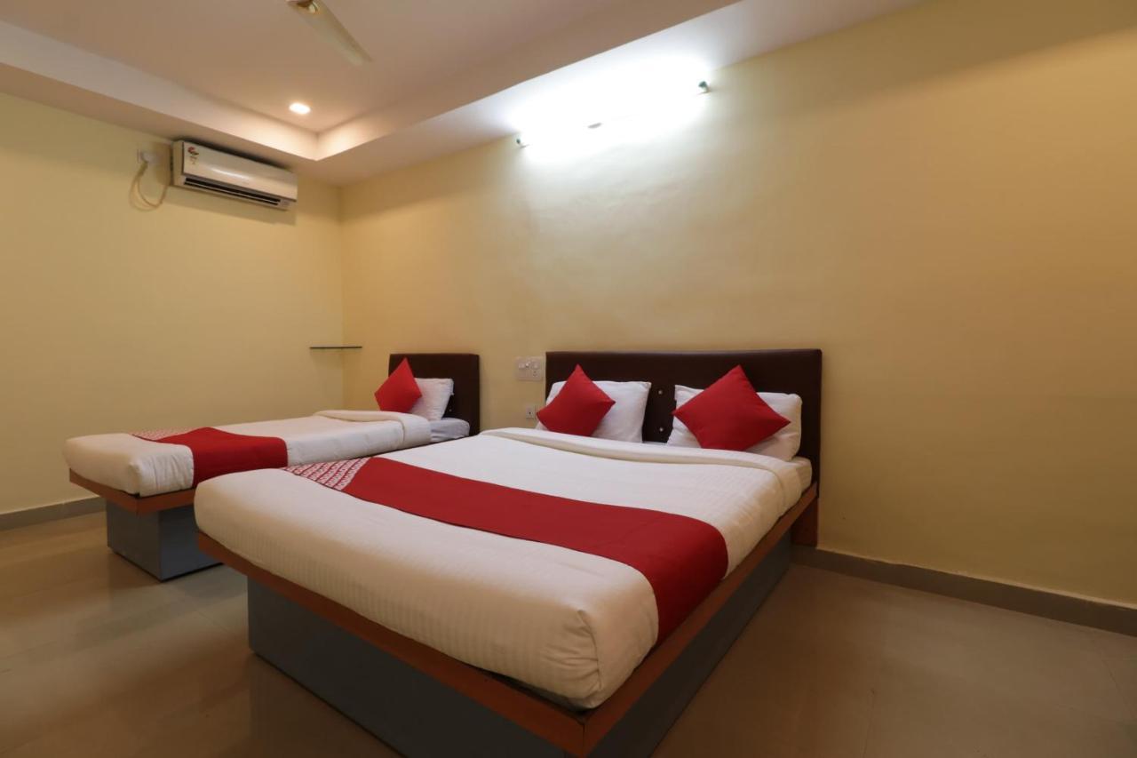 Oyo 29259 Hotel Rama Royal Nellore Buitenkant foto