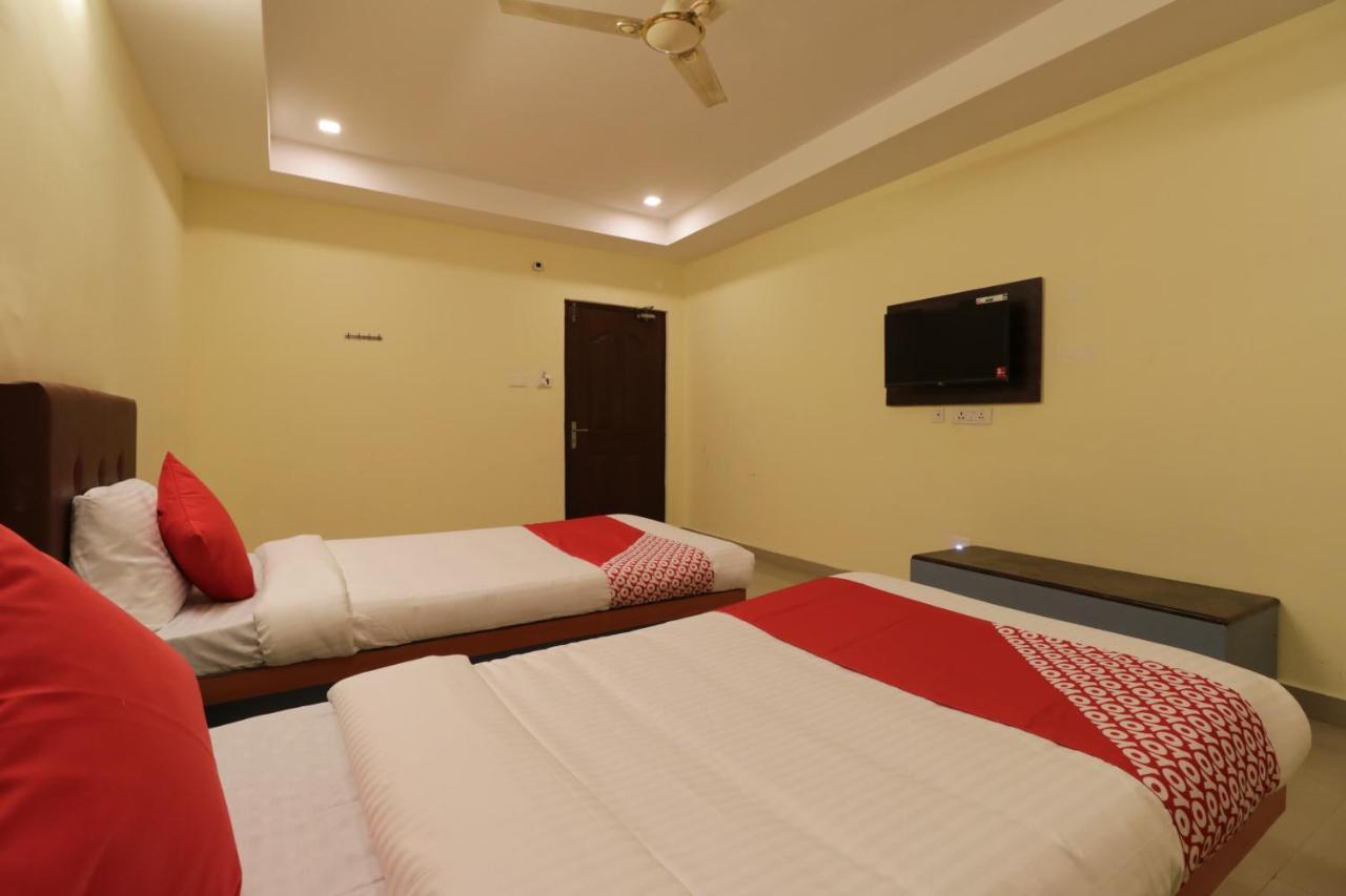 Oyo 29259 Hotel Rama Royal Nellore Buitenkant foto
