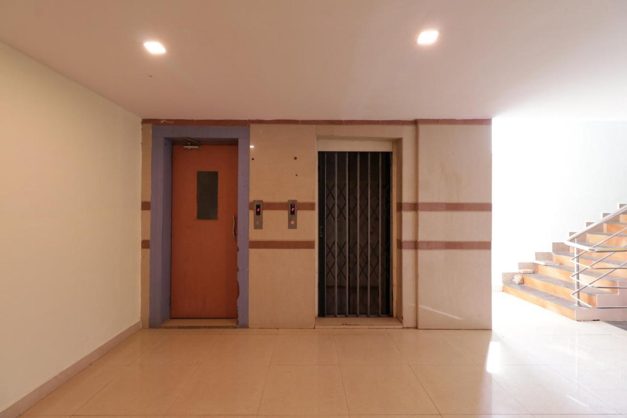 Oyo 29259 Hotel Rama Royal Nellore Buitenkant foto